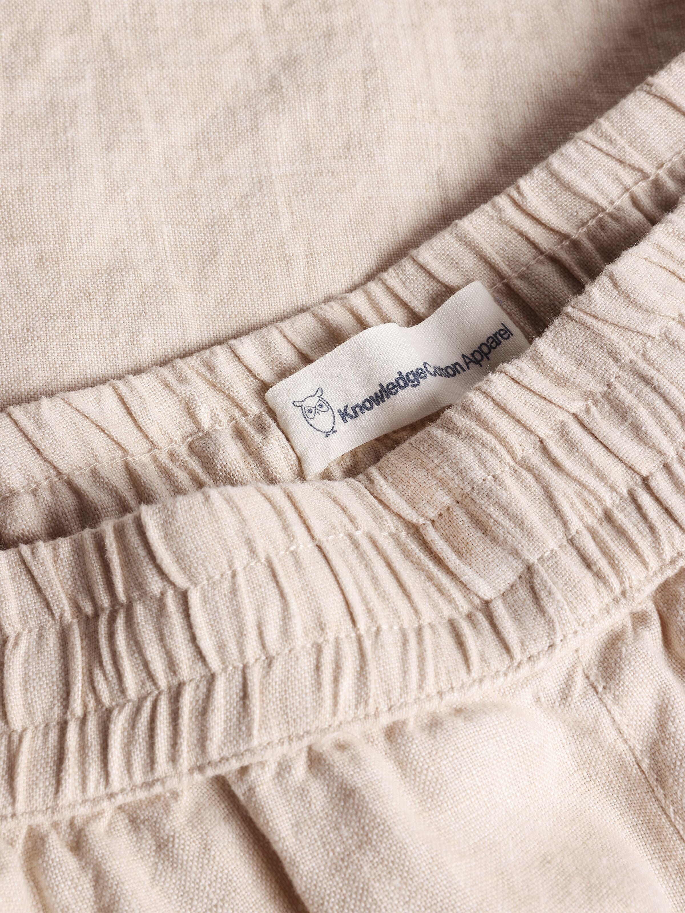 KNOWLEDGE COTTON APPAREL Posey Leinen Shorts – light feather grey