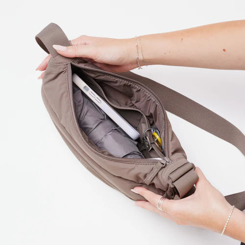 GOT BAG Puffer Moon Bag Small