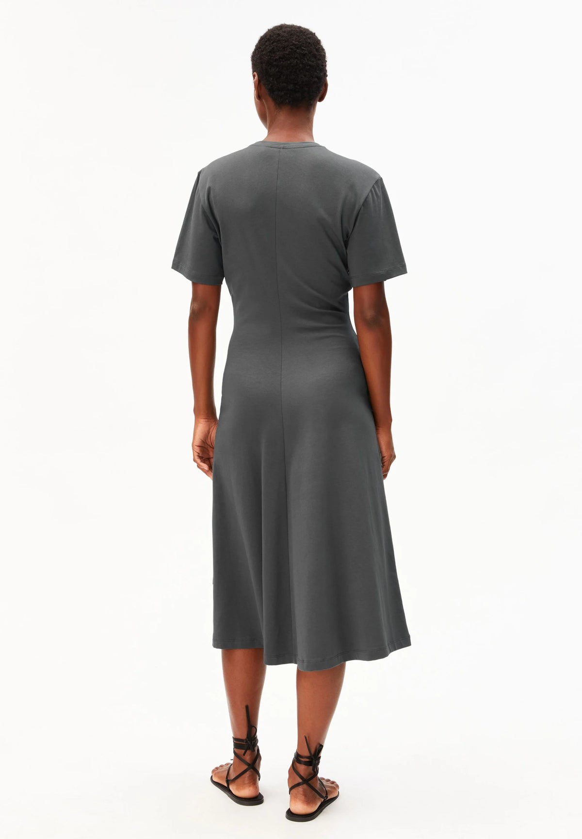 ARMEDANGELS Kurzärmeliges Jersey Midi-Kleid Gr. M