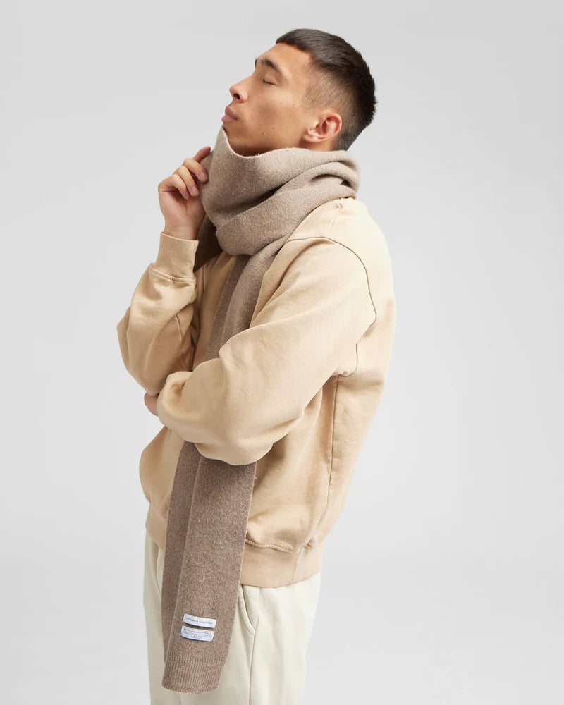 COLORFUL STANDARD Merino wool scarf