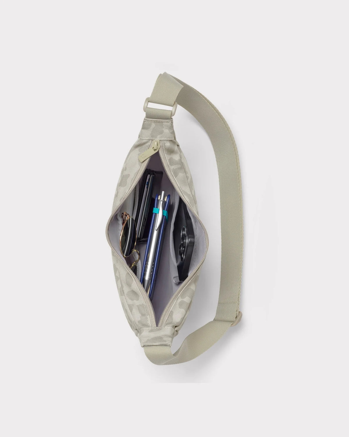 JOHNNY URBAN Half Moon Bag Ally Small