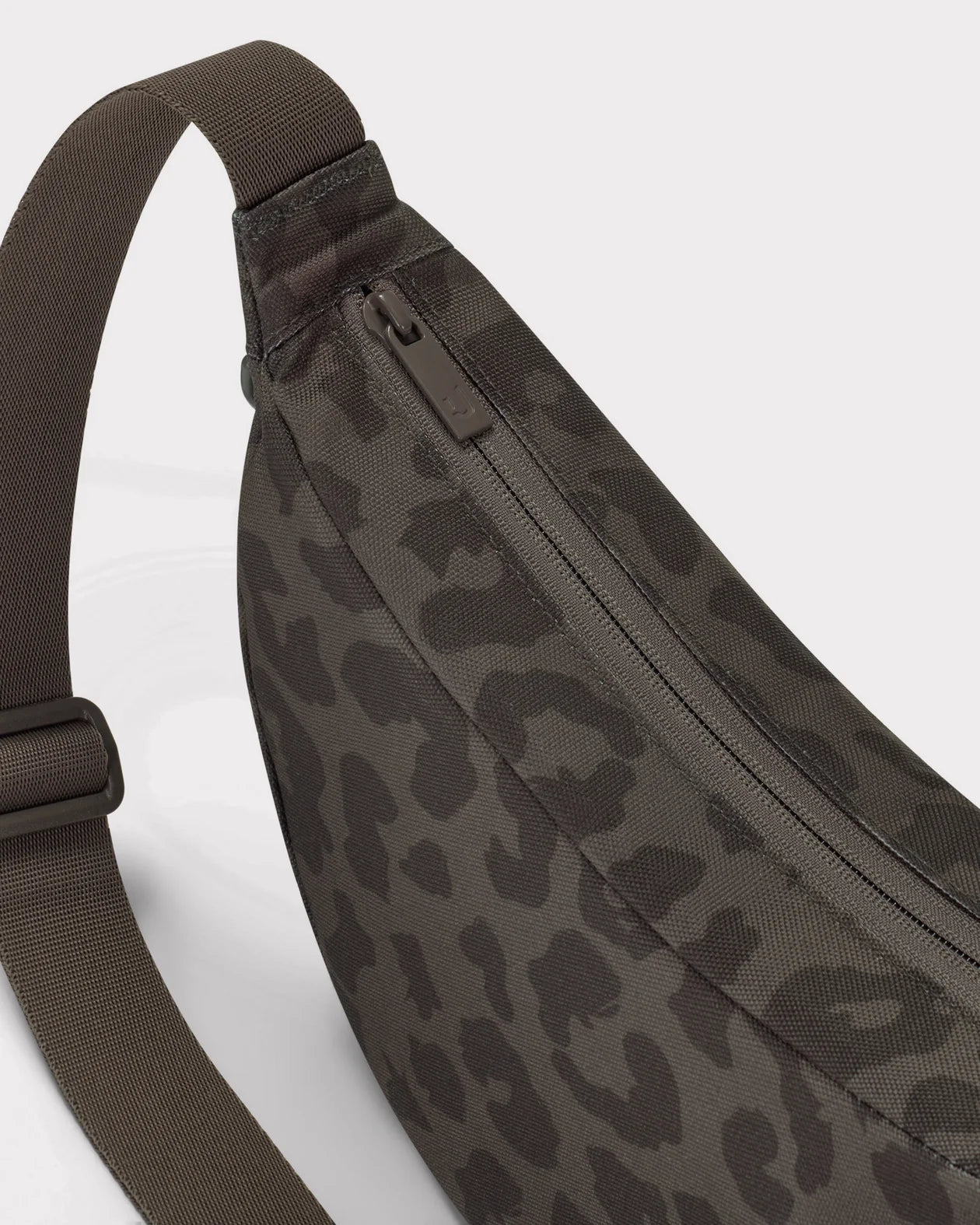 JOHNNY URBAN Half Moon Bag Ally Small