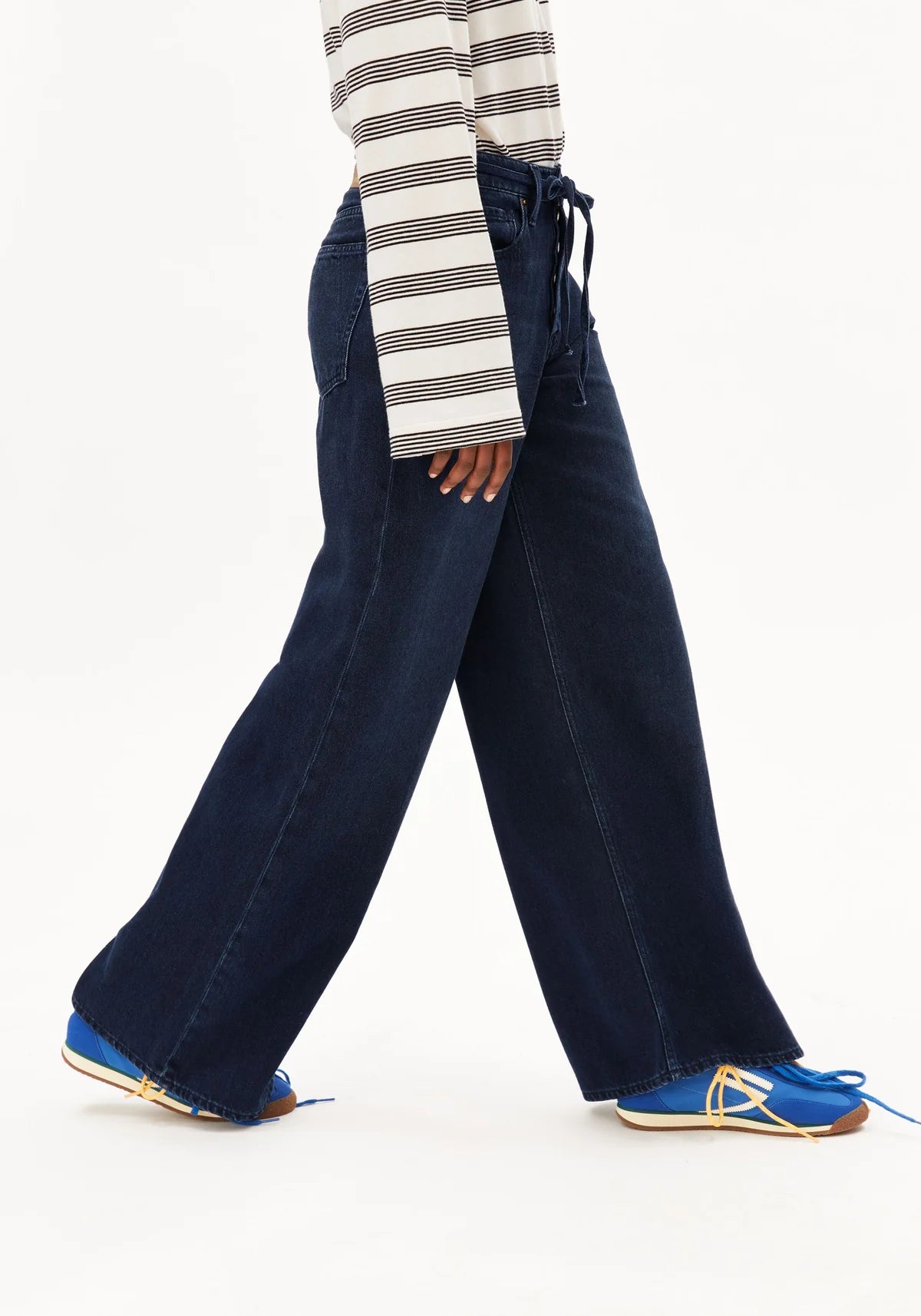 ARMEDANGELS Mid Waist Wide Jeans Astraeaas