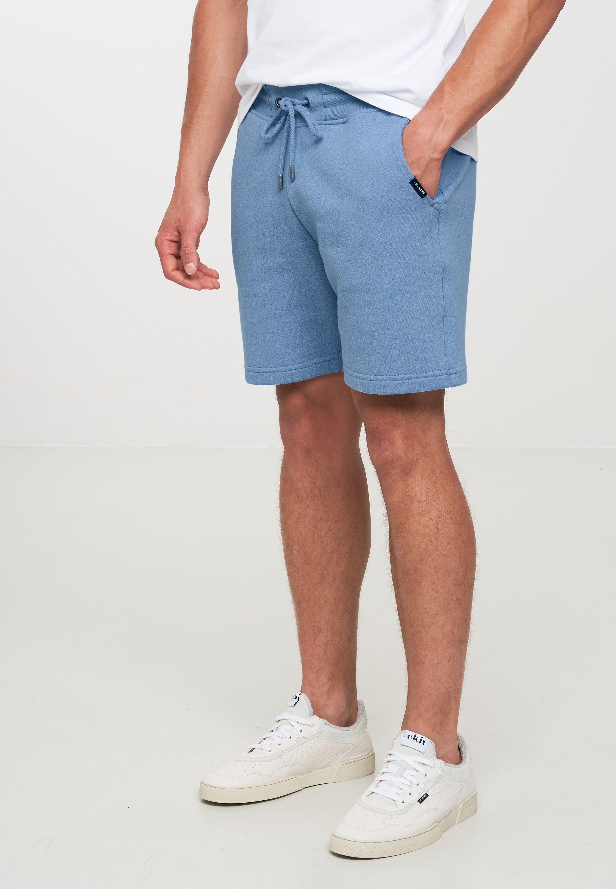 RECOLUTION Shorts Maple water blue Gr. M