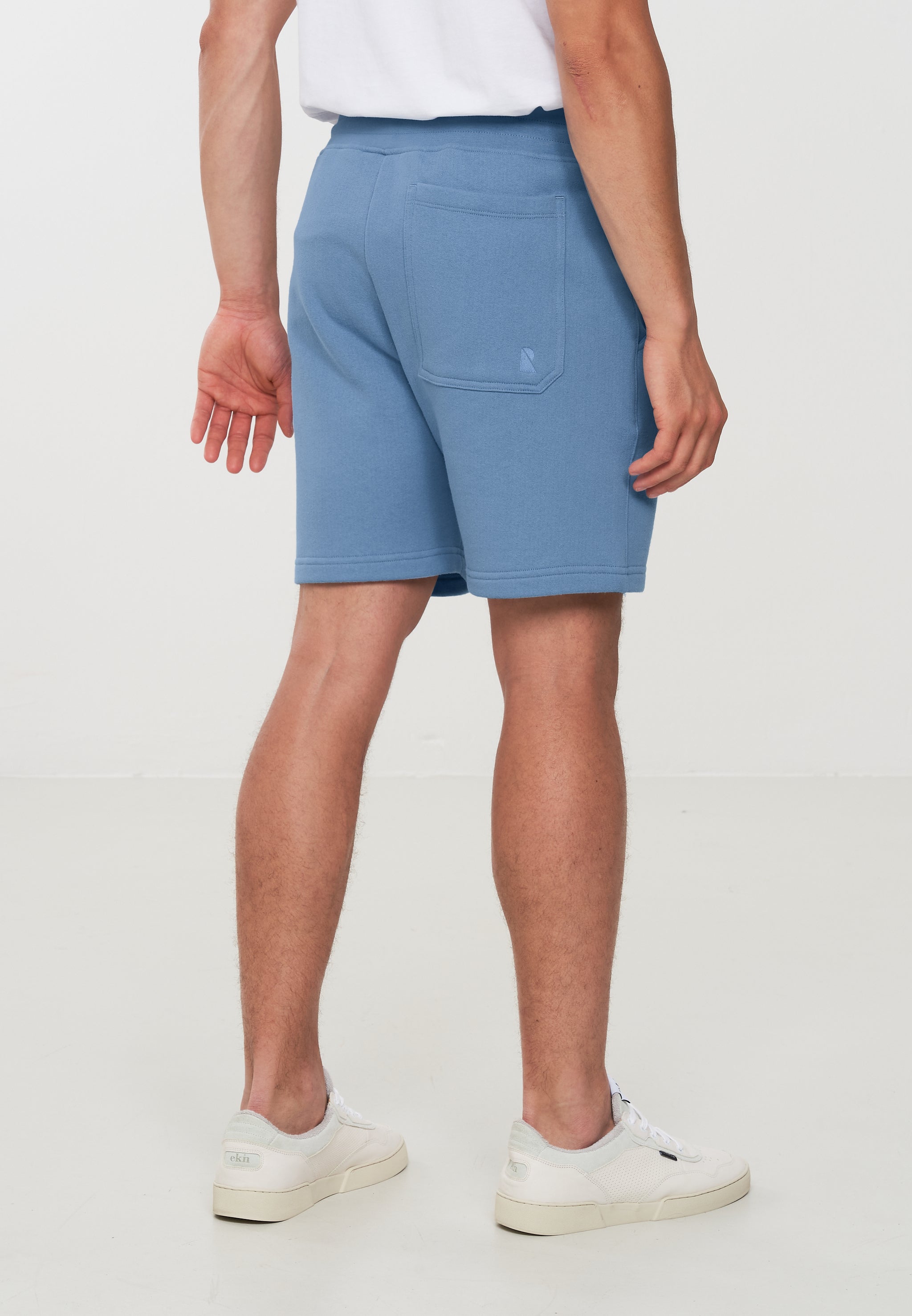 RECOLUTION Shorts Maple water blue Gr. M