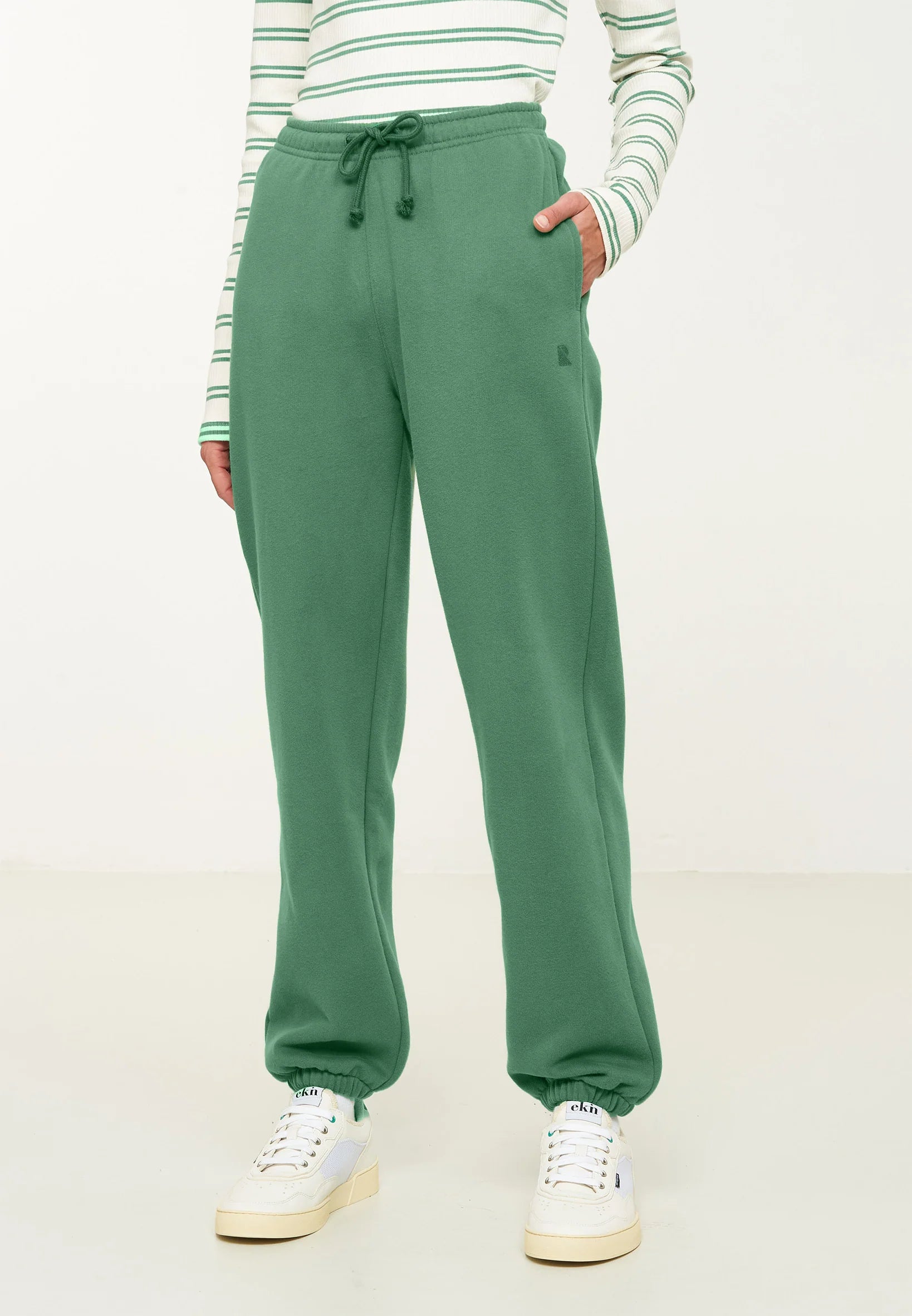 RECOLUTION Jogger garden green S