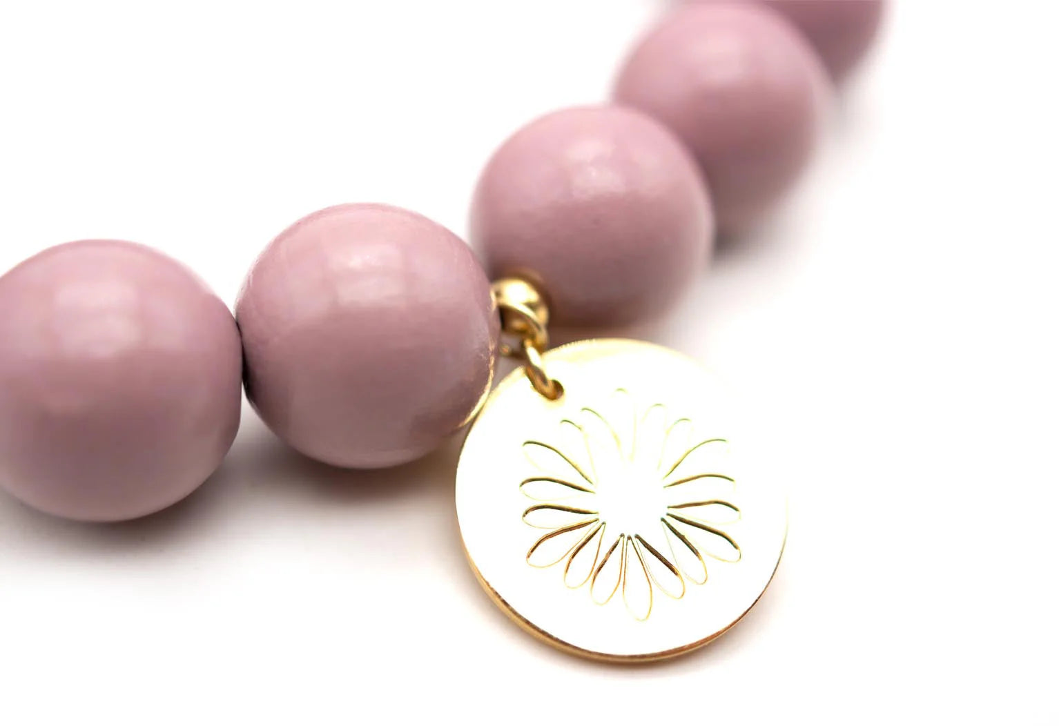 Schmückstück - Armband aus Holzperlen mit Edelstein