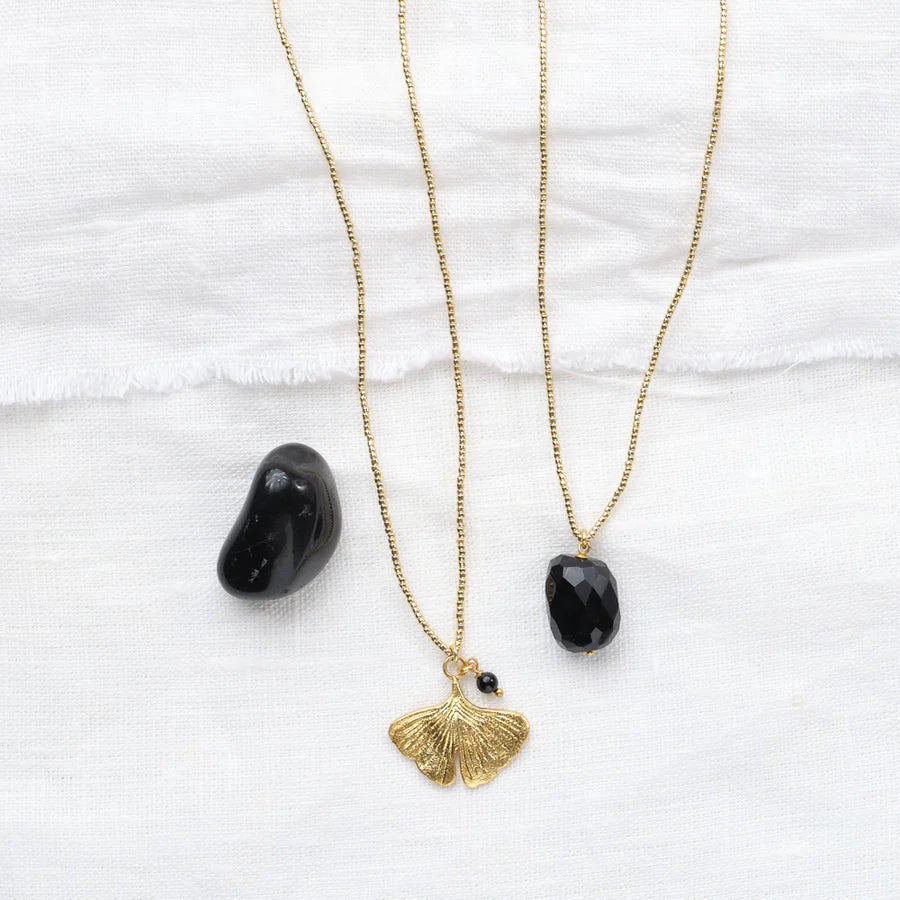 A BEAUTIFUL STORY Necklace Paradise