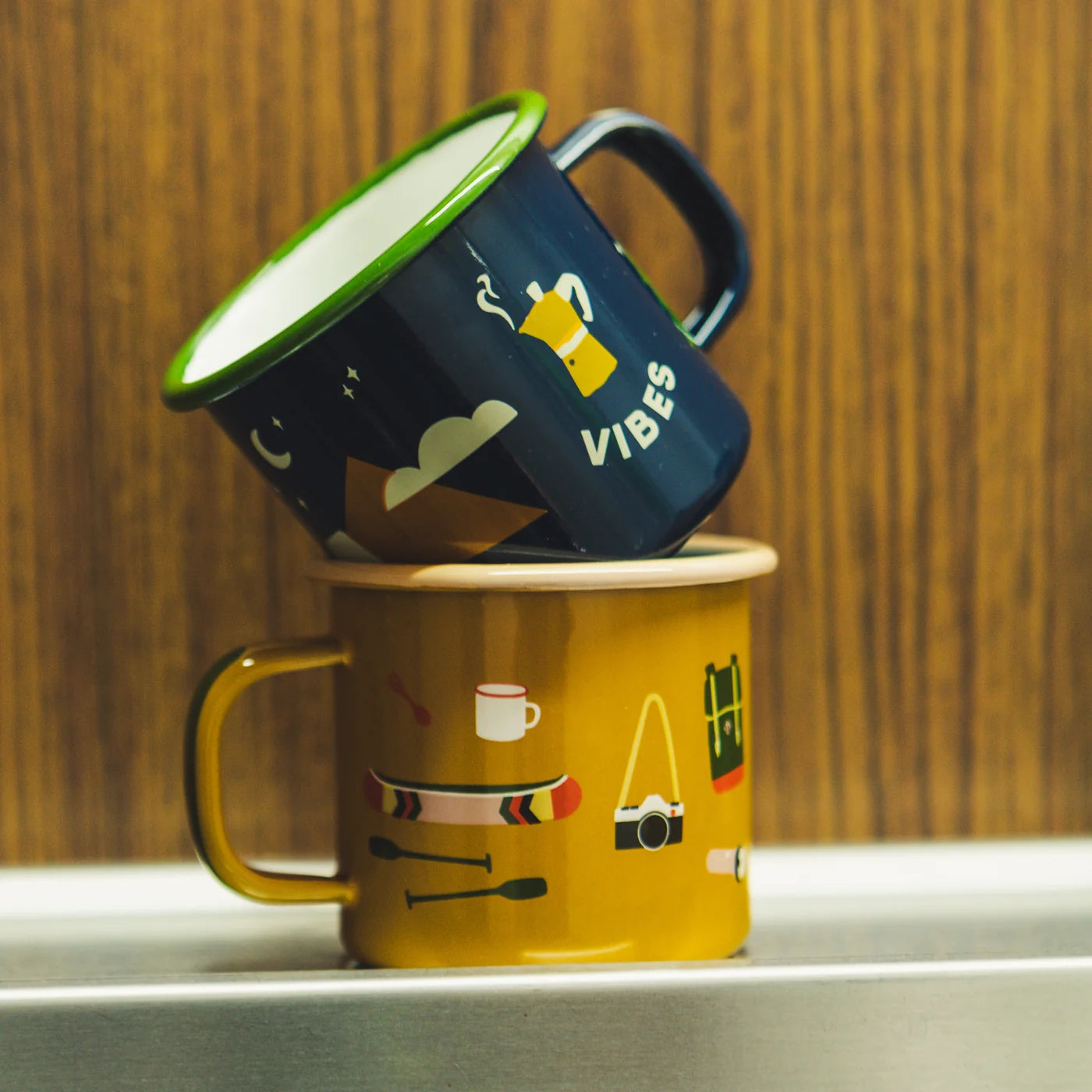 ROADTYPING Emaille Tasse - 350 ml