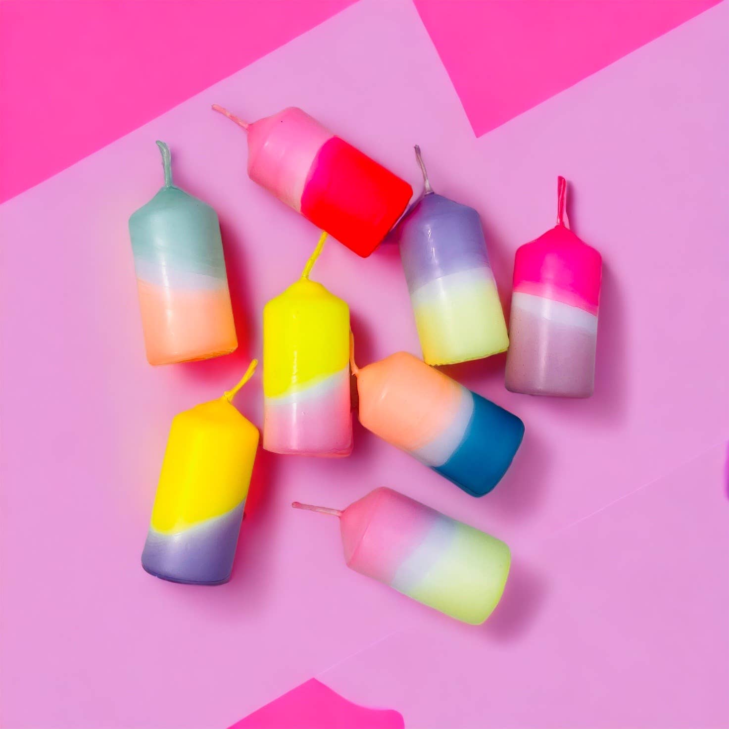 PINK STORIES Neon-Stumpenkerzen - 2er-Set